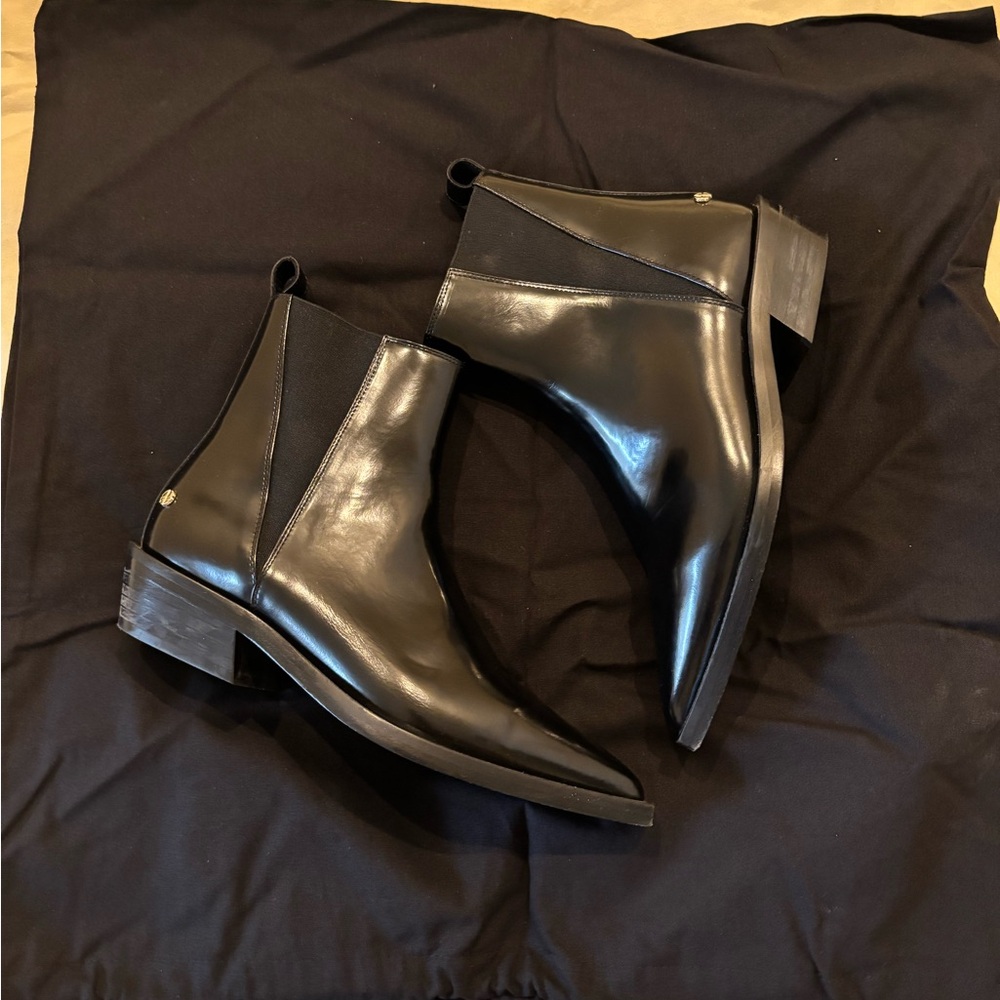 Anime Bing Bekah Flat Boot